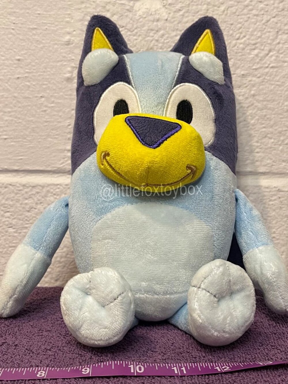 Jay Franco Bluey Plush Pillow Buddy Dog Character Stuffed Animal 032281427412
